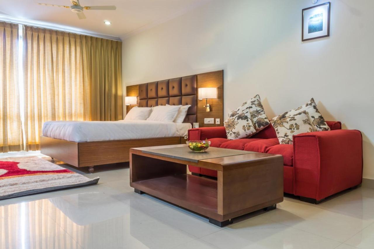 Hotel Saptagiri Hyderabad Exterior foto