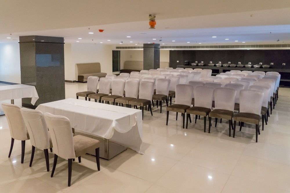 Hotel Saptagiri Hyderabad Exterior foto